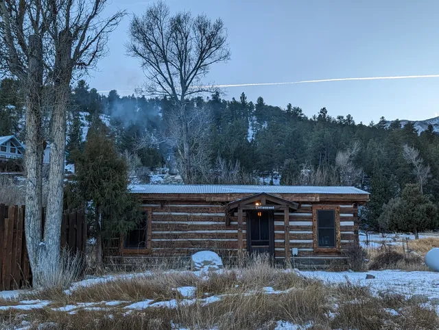 Antero Hot Springs Cabins