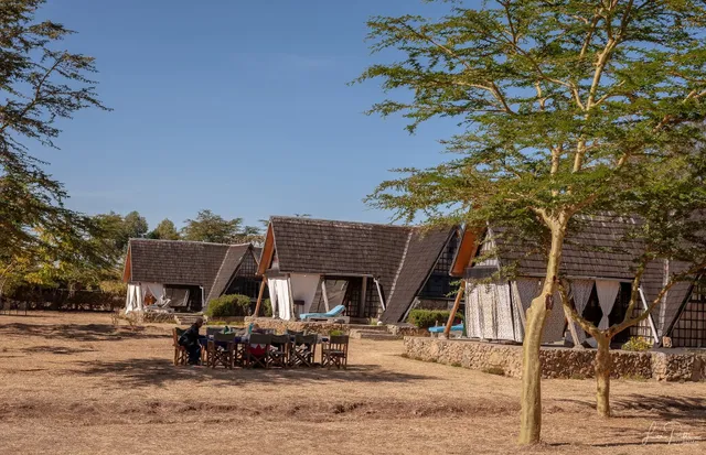 Samawati Lakeside Cottages