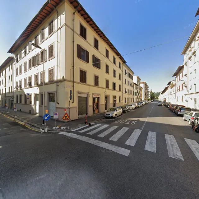 The Outlet - Heads in stock