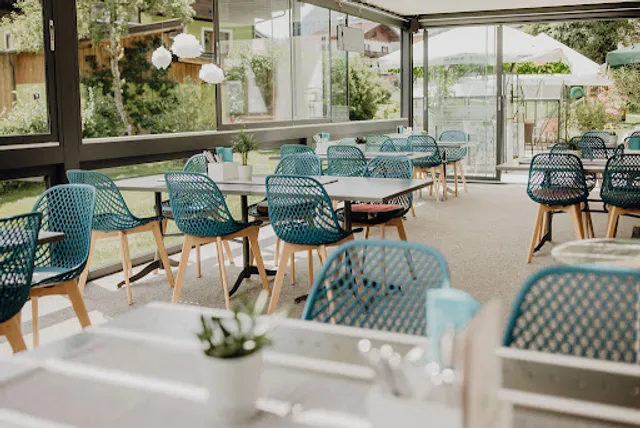 Flatscher Dorfcafe KG s´Wirtshaus im Dorf