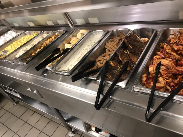 Warrior Inn DFAC (Building 2085)