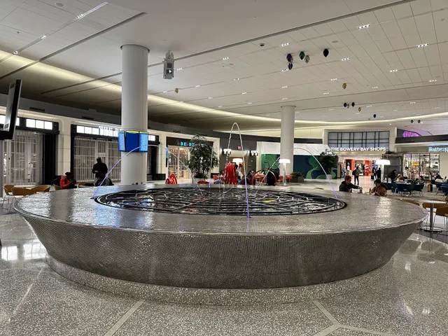 LaGuardia Airport/Terminal B