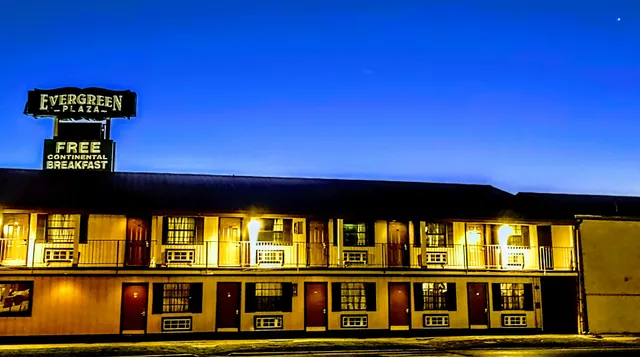 Evergreen Plaza Inn