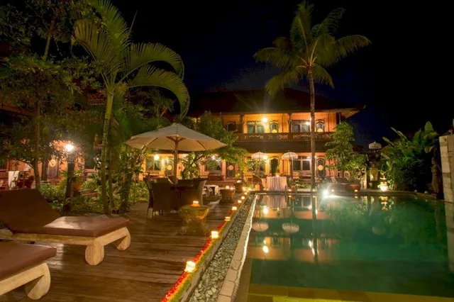 Puri Garden Hotel & Hostel