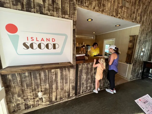 Island Scoop
