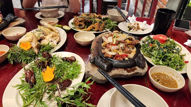 Hẻm Quán - Tuyên Quang