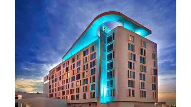 Renaissance Edmonton Airport Hotel