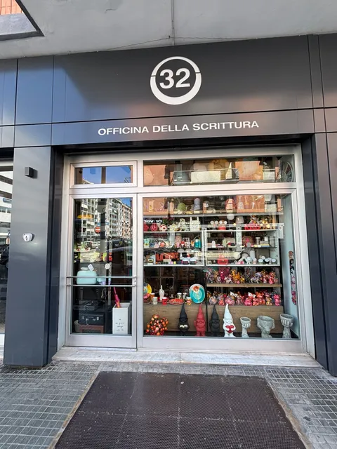32 Concept Store