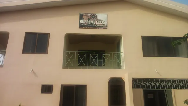 Supreme Lodge Hotel