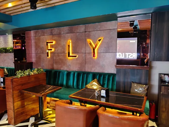 FLY bar