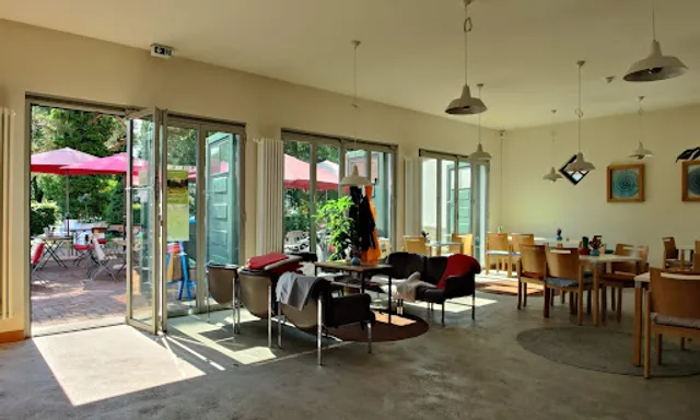 Sommercafé im Landhausgarten Dr. Max Fraenkel