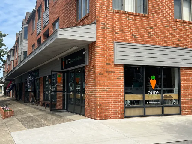 Pure Twist + Pure Juice Market