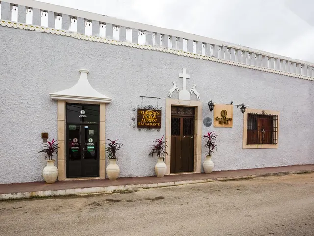 Hotel Casa Aluxes
