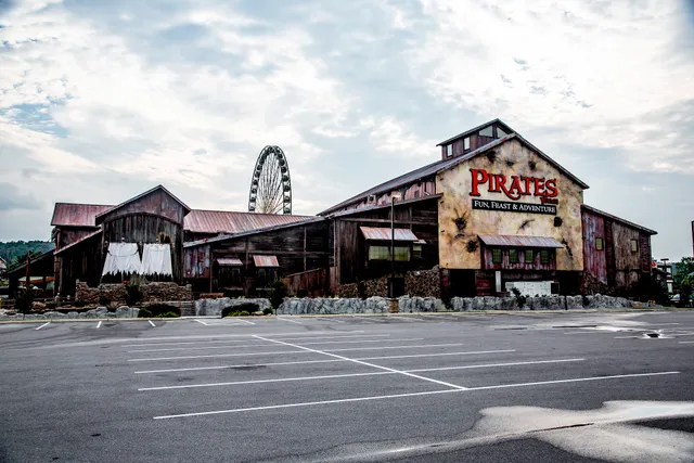 Pirates Voyage Dinner & Show