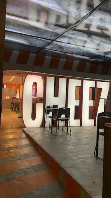 CHEEZ - Restaurante e Hamburgueria