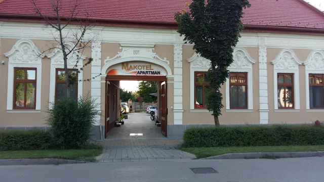 Makotel Apartmanház