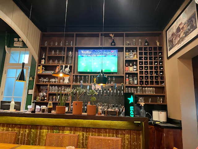 Alligator Steakhouse & Craft Beers