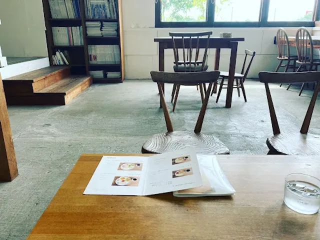 ハーグデザイン + ハーグカフェ HAAG DESIGN + haag cafe