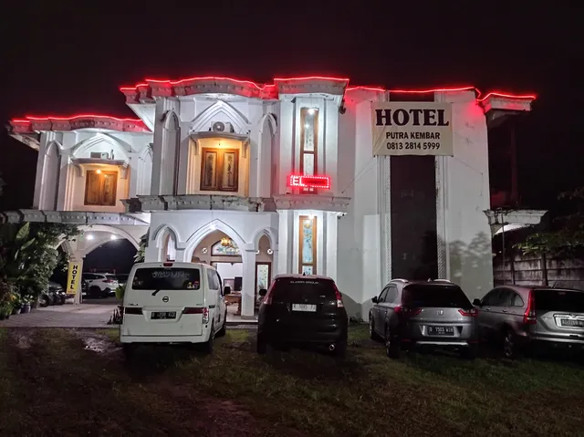 Hotel Putra Kembar