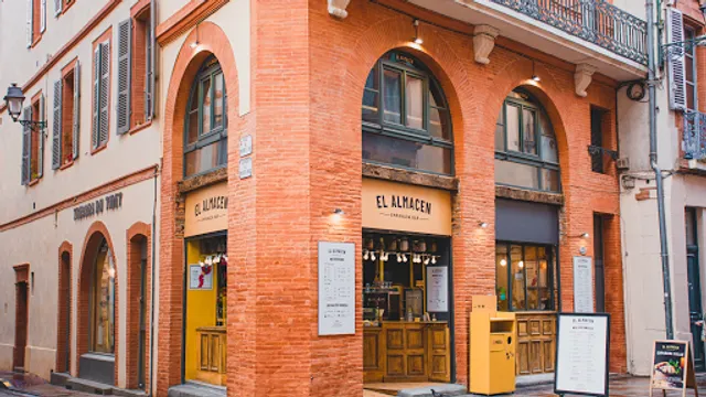 EL ALMACEN empanada bar