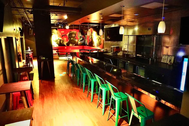 Wats Crackin Garlic Crab