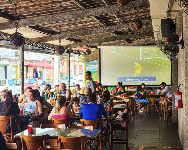 Caricatura Restaurante e Bar