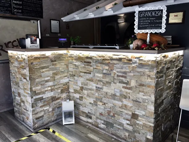 Pizzeria Allo Scricchio