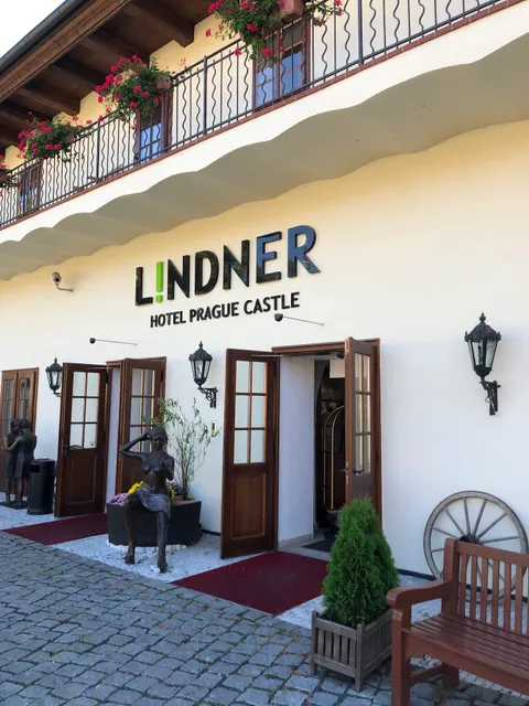 Senses Garden Restaurant