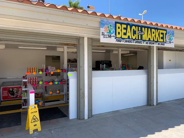 Lil Bill's Beach Side Market