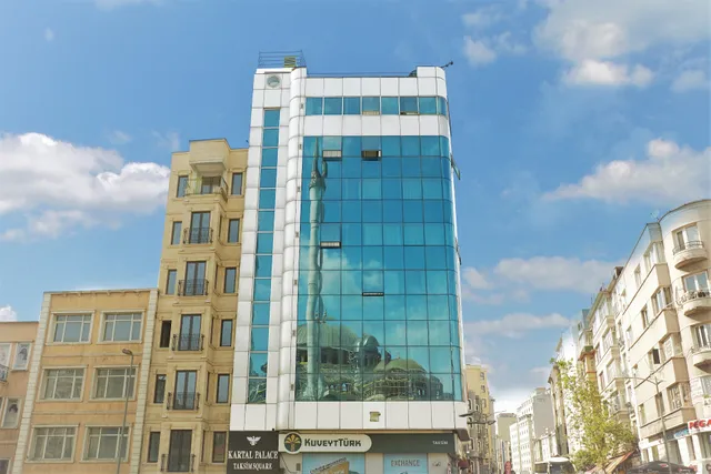 Kartal Palace Taksim Square (FAMİLY HOTEL)