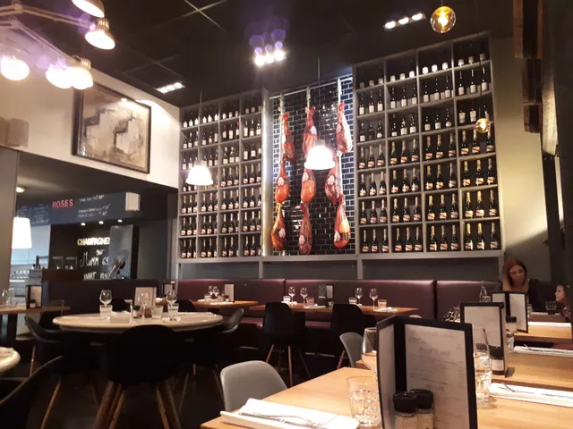 LO'BEAUBAR Restaurant BAR