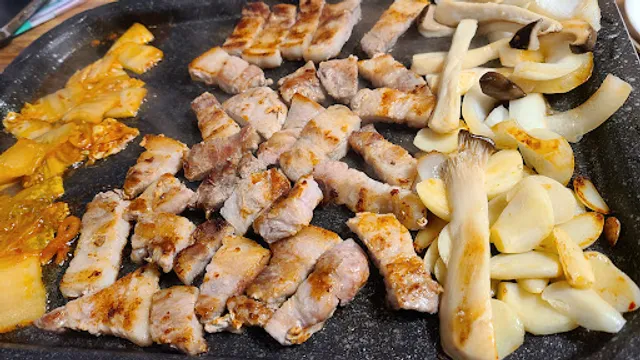 시골김치삼겹살