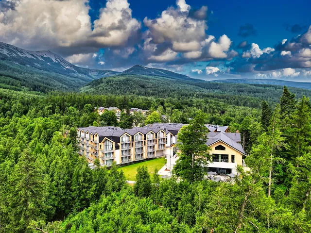 Green Mountain Hotel & Apartments