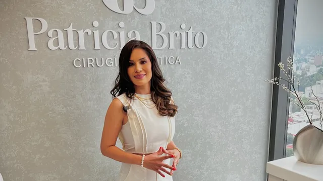 Dra. Patricia Brito Toledo, Cirujano plástico