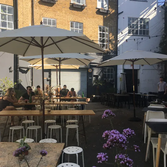 Brunswick East, Dalston