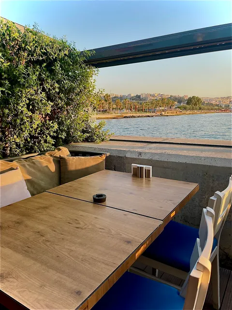 L’aura Kitchen & Bar Konak Pier