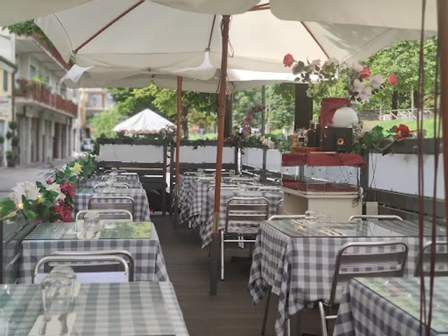 Ristorante Pizzeria Pucceria Mejana