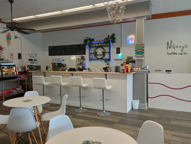 Nifany’s SweetStore Café Bar
