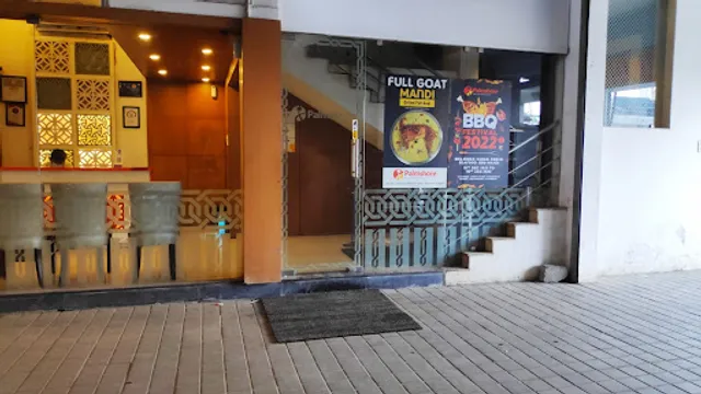 Palmshore Restaurant Medavakkam