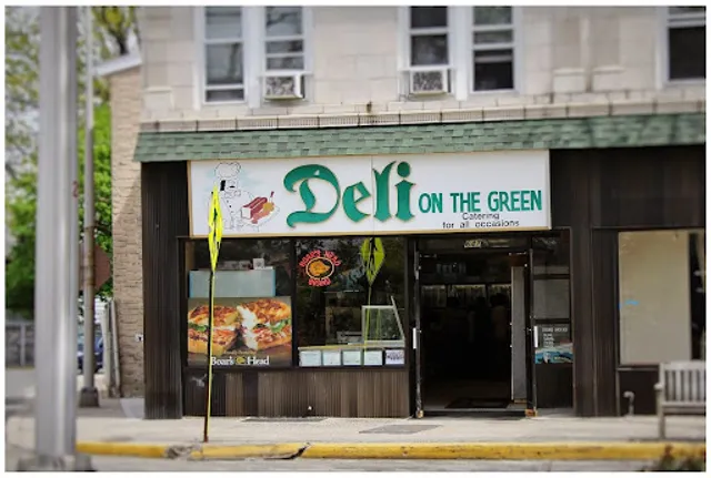 Deli On the Green