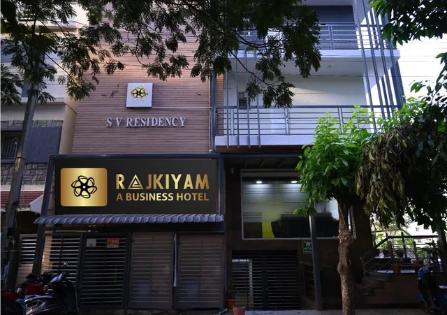 RAJKIYAM - A Business Hotel