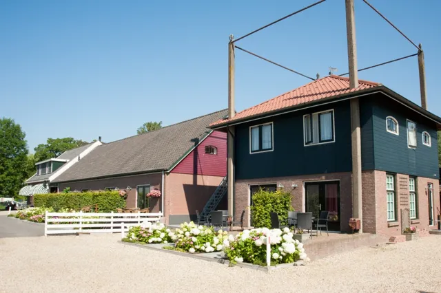 Christina Hoeve Logies