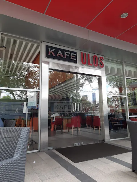kafe Ulos - Santika Dyandra