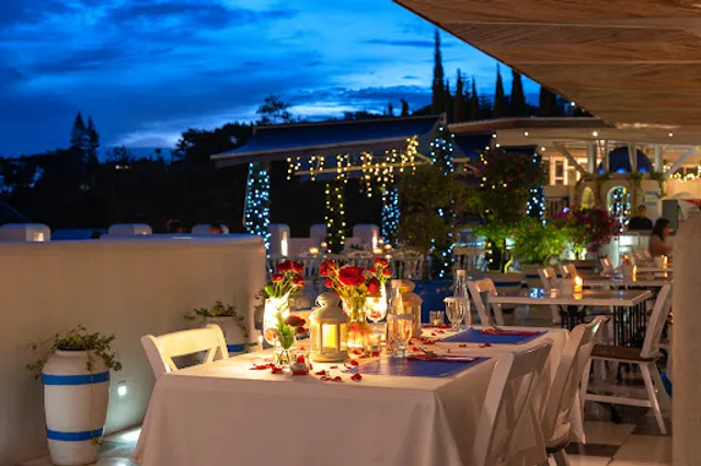 Orofi Cafe by The Valley