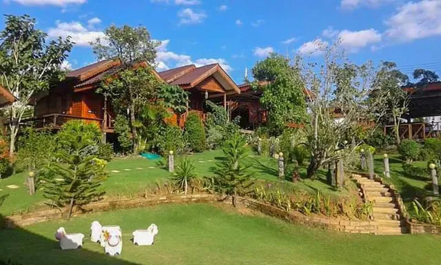 บ้านไม้การ์ตูนรีสอร์ท