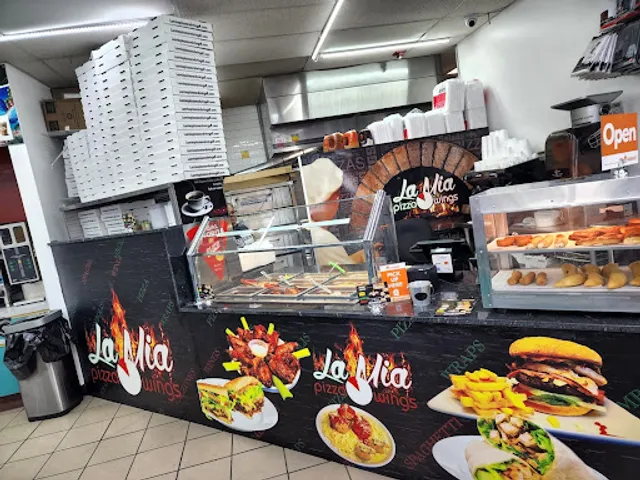 La Mia Pizza and Wings cutler