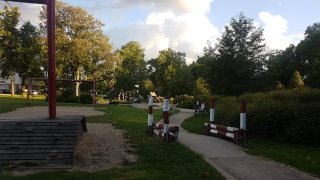 Spielplatz Im SCHLOSSPARK