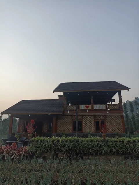 Villa Saung Apuy - Penginapan/Homestay