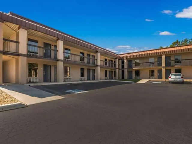 Rodeway Inn Greenwood