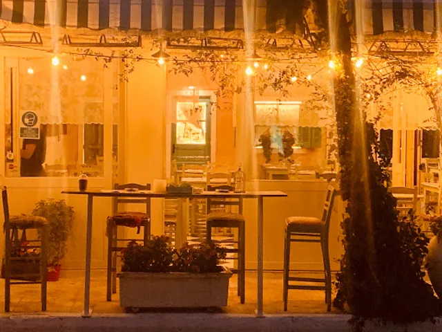 Τα μαγειρευτα της Βασιλικής